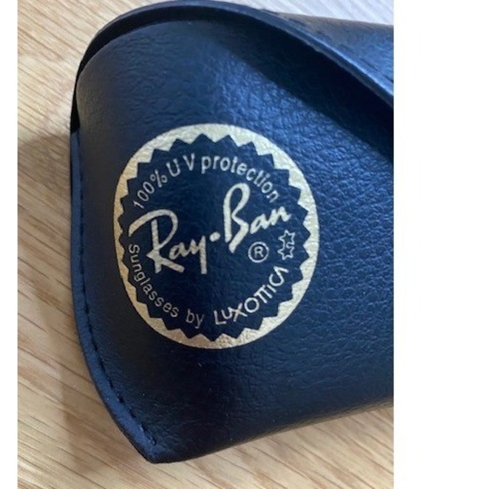 Ray-Ban Sunglass Case Unisex OS Black Good Pebbled Faux Leather Snap Closure - Picture 3 of 5